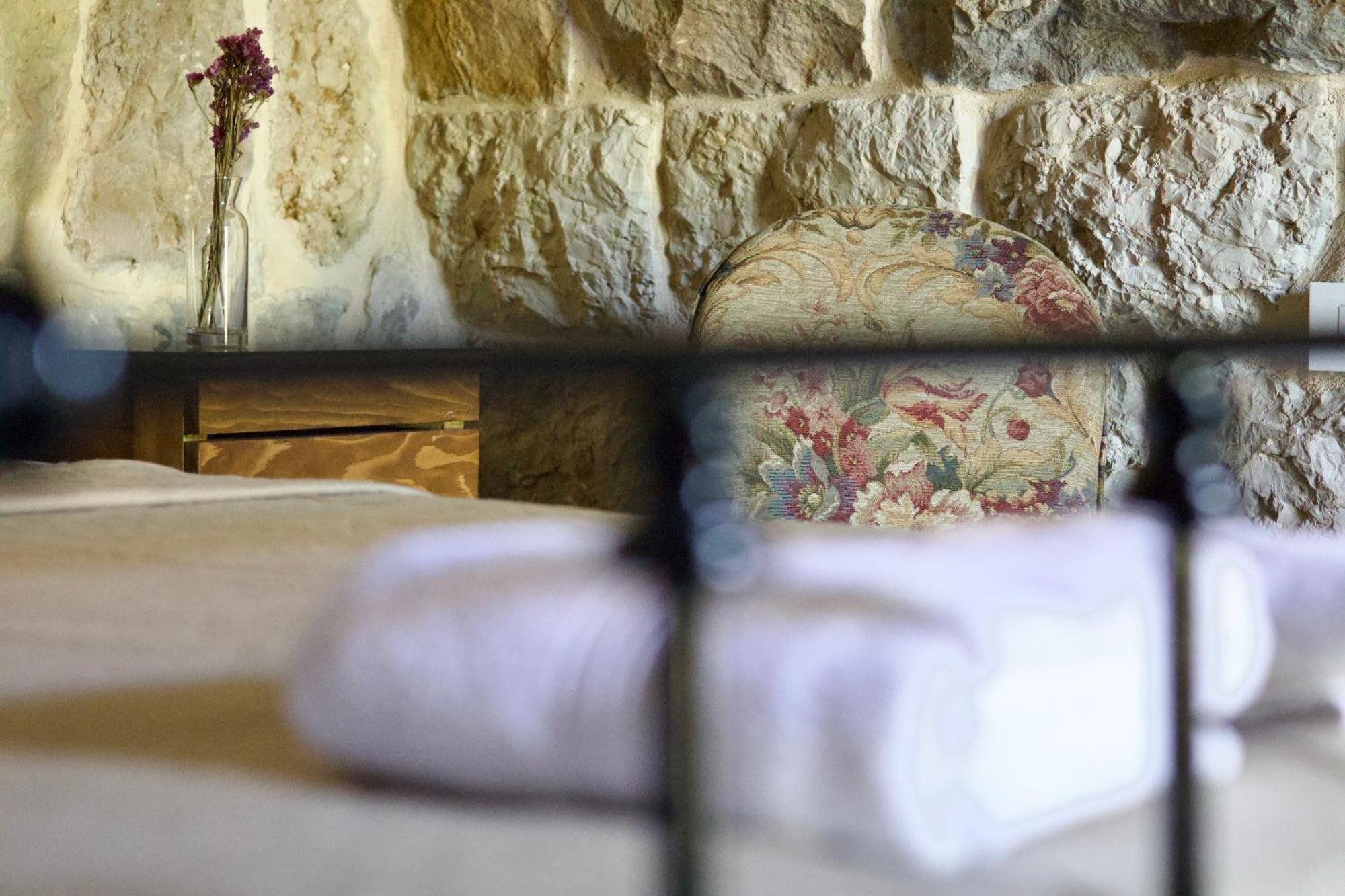 Stone Cellars Hotel Douma Bagian luar foto